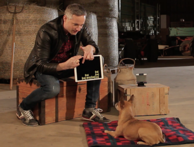 Hunde reagieren auf iPad Zauberer Simon Pierro